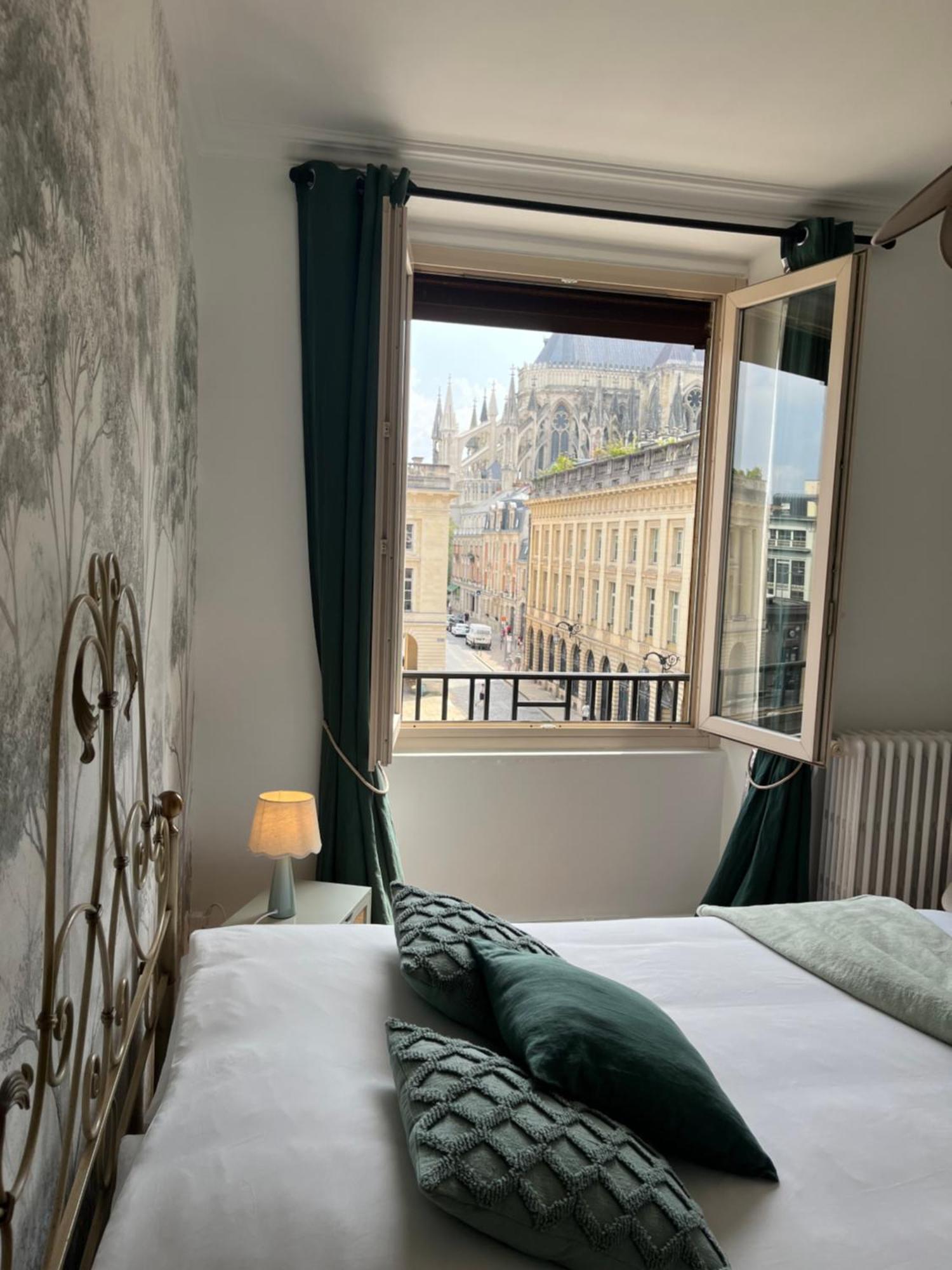 Royal Home, Hypercentre Reims Avec Vue Cathedrale Eksteriør bilde